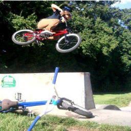 Love to ride BMX
Follow and ill follow you back :)