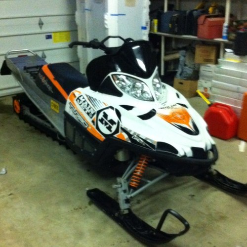 frotch33's profile picture. 