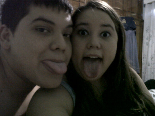 Cuando estes TRISTE recuerda que yo te ofreci ser FELIZ conmigo.              Pin: 2A4AF01A