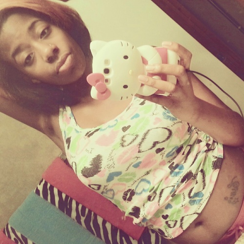 -Money Talkss If You Aint Got None END Of Discussion ! #ItssMMGHxe ⇦Eat Tht Ham For The Fam . #FreeTikoy #RIPGmaLinda♥ #RIPDarius