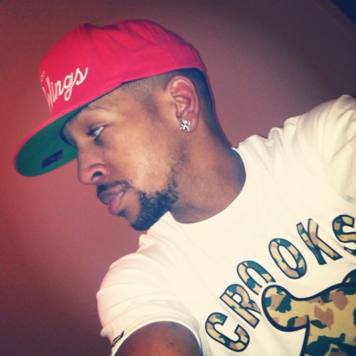 I_do_it_22's profile picture. NATURAL BORN ATHLETE AND FUTURE BUSINESS MAN GET AT ME #teamcaramel #teamnicesmile #teaminshape #teamtaken