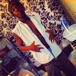 1stOff Succ My 8====D Just 4 Readin My 3io Widout Askin ! Den Go Follow @YouKnowIm_LNGMB If Ya Wnt Ya Sht To Be LEGIT #YLNGM™ Da Lingo A1 #2kLN Oh Ya 3lowMe