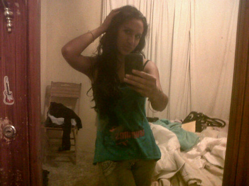 Chica simpatica amigable me gusta disfrutar al maximo la vida pero kn responsabilidad @RubyEspinoza9