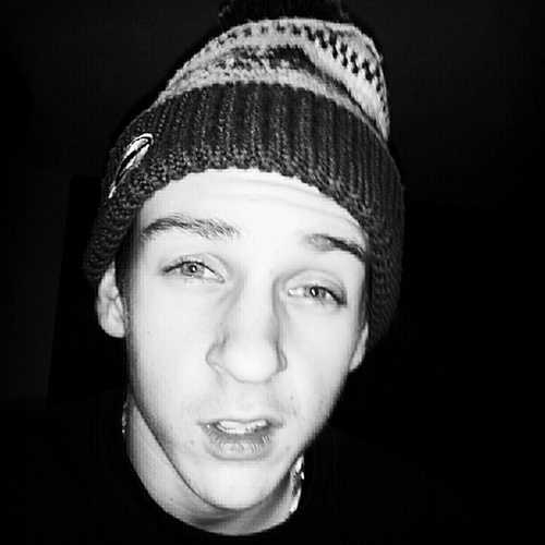 KnovaBreezy's profile picture. 