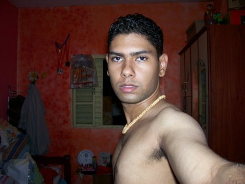 LitlleDark's profile picture. Um mix de prazer e alegria, mudanças de Humor inexplicaveis mais acima de tudo apaixonado pela vida e pelos Amigos!A Mix for felicity and Love indiscretable!