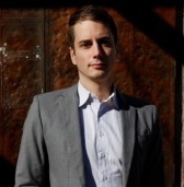 Tech Entrepreneur & Investor (@Thumb+@EniacVentures) / Mediocre DJ / Travel Lover / Caffein Junkie