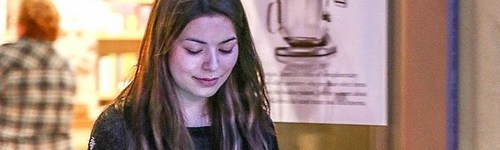 My life is be here supporting these two beautiful girls and talented Miranda Cosgrove & Ariana Grande! {5.10.2010 & 9. 19.2010} Gayla, Vio & David. ❤