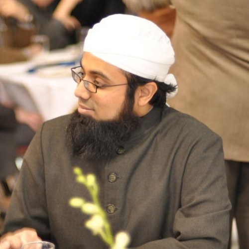 Student of Traditional Islamic Sciences, Founder & Director of Mathabah Inc., Imam of Islamic Foundation of Toronto, Instructor at IFS