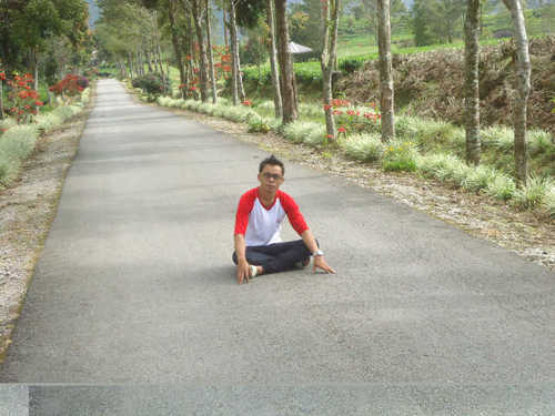 rahmad82193498's profile picture. 