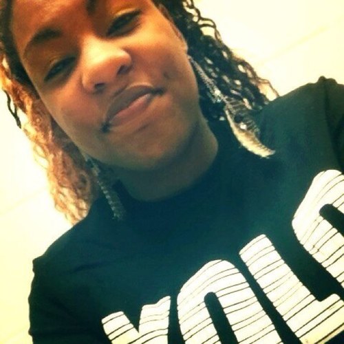 Richland One Middle College Bound | Thuqqinq It Sincee 10/7/1995 | & If Youu Fwm Then Youu Stuckk Withh Mee ( : #Hubby : @Yoda_man_6os !