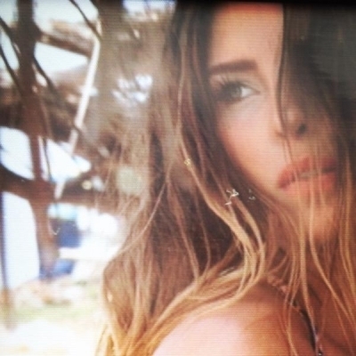 @belindapop | diseño | publicidad | 13/01/2012 me siguió Belinda