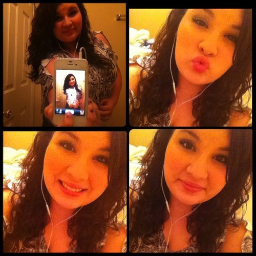Makayla Esperanza / Mexican , Puerto Rican ~ Chicago Born And Raised. / Follow Me / Mention Me