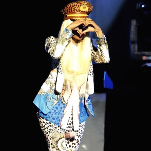 Had my #M4L when @NICKIMINAJ followed me on 26/10/12, Saw her on 28/12/12❤ No Im not lucky Im blessed❤#YMCMB