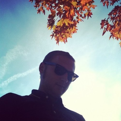 Mod. AC Milan fan. Analyst @wearesocial. Level 6 football referee. Italian in LDN.