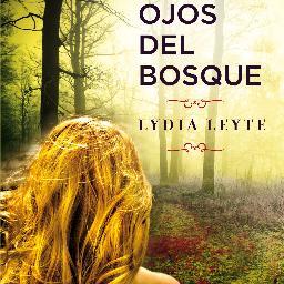 Escritora bajita, redondita y morena, autora de varias novelas, además de algunos relatos.