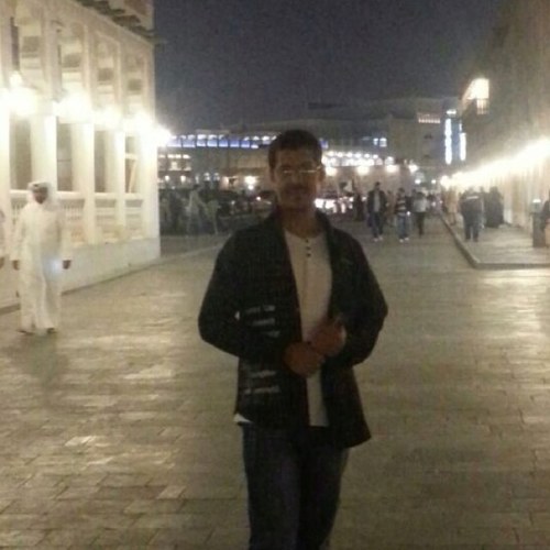 الوقت يداهمني والعمر يسرقني