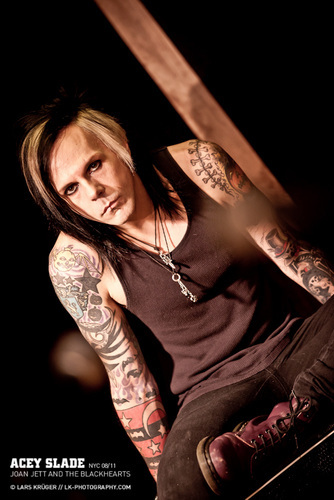 Heavily caffeinated musician, producer, artist-creative guy. Member of Acey Slade and the Dark Party as well as Joan Jett and the Blackhearts