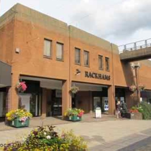 The premium department store in the heart of Altrincham, part of the House of Fraser group. Open Sun: 11am - 4pm, Mon to Sat: 9.30am - 5.00pm