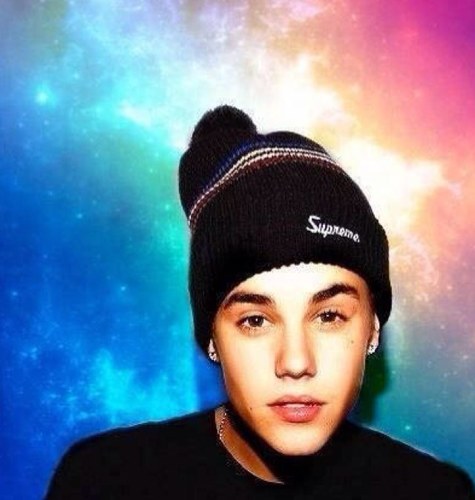 @justinbieber is the most amazing person in the world He's an inspiration, I will support him till the very end.I'm not fan I'm Bєℓιєвєяღ