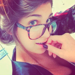 Só quem ama de verdade entende o ciúme. É o tempero das relações. Uma montanha russa de emoções. Uma bomba relógio.since:30/01/13