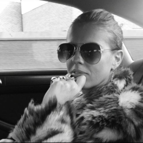 Sonnymia1's profile picture. Professional Hair & Make-Up Artist