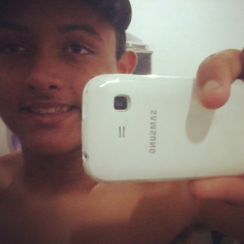 Minha Bio Me Deixooou :'(

http://t.co/8Cm5peOsjr