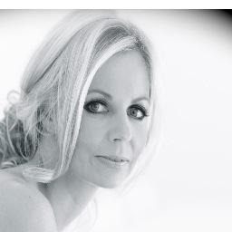 mettezoe's profile picture. Art Manager  Marc Lagrange Specialized in Photography