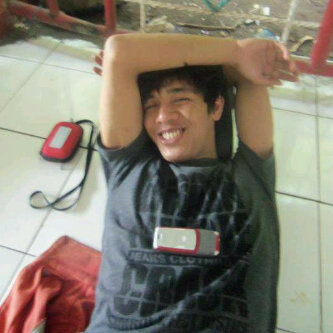 vivi_vi2's profile picture.  293AC9FF