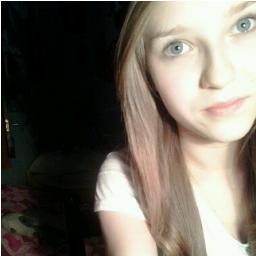 Hi. I am Maja.
Im @Belieber and i support @justinbieber
Follow me I follow you back... ;D