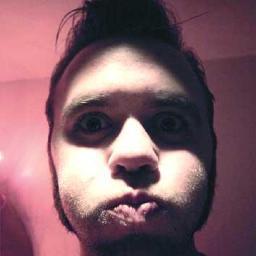 ArneBru's profile picture. Turnerende fotograf med Skambankt og Kvelertak. Mat-nerd, vinylsamler, meget positiv til hatter og cravater.