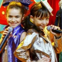 @LariBieber37, Minha BFF || since : 07/02/13