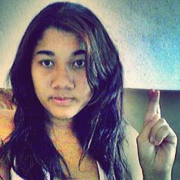 Você deve me amar demais, pra poder me aturar. aturar minha complicações, meus dramas, minha ignorância, meus ataques e meus defeitos.