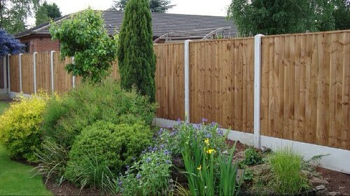 Fencing and decking contractors and suppliers in Middleton,Oldham,Rochdale and Bury.
