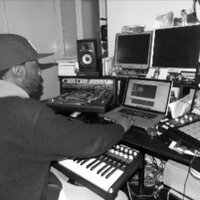 ParacatProductions (@nolongtingz) Twitter profile photo