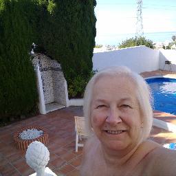 lornawoolley's profile picture. 