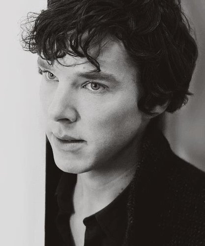 Sherlock Holmes. Consulting detective, high functioning sociopath. My only friends are a skull and a John. || Multi-Fandom RP #SuperGeekSquad