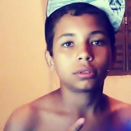 - Deus é o unico que pode te fazer feliz, confie nele. Humilde com os parceiro, mala com os otarios !