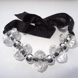 We make bespoke jewellery unique to your personalised requirements. bracelets too small, necklaces too long are a thing of the past!