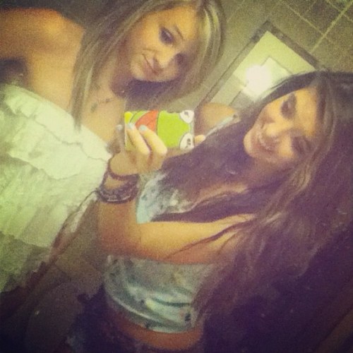 HoneycuttMonica's profile picture. Monica & Rachaels account ; follow usssss