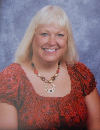 Married. Mother of six. Grammy of three. Paraprofessional educator. Gym rat. Social butterfly. Love laughing and having fun.