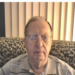 Internet entrepreneur, passionate about sharing the most cutting-edge strategies for making a full-time income online.