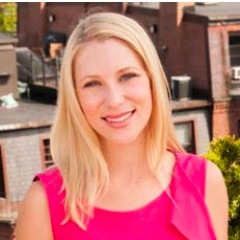 Hi, I'm Lo! Founder of Boston-based event boutique LoLo Event Design. And creator of the Insider's Wedding Guide.