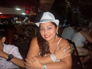♥ Repito todas as manhãs, ao abrir as janelas para deixar entrar o sol ou o cinza dos dias, bem assim: Que seja doce!