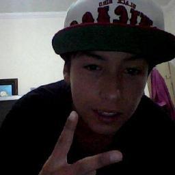 @_GiovanniMoura  twitter novo segue ae que eu sigo de volta !