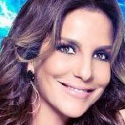 Enquanto houver um sorriso em seu rosto, haverá um brilho em minha vida @ivetesangalo ! since: 16/02/2012.