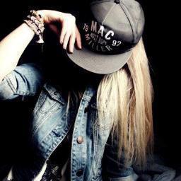 misellyDavidson's profile picture. I'm just a crazy girl, I'm having fun, I like dancing..;) I like to go to a club with friends and I live in London! 3