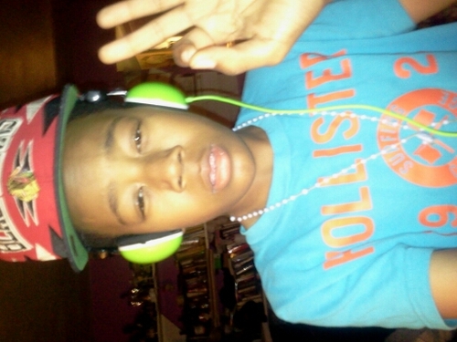 We khewl ova here runin ish takin yo main gurl