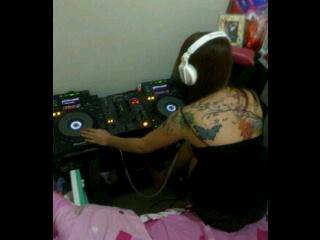 fdjchachaqueen's profile picture. Jalani hidup ªª ª∂a̲̅ ΏЎª ...toh ddunia ini kita hidup smentara & hanya titipan TUHAN ☺ ™