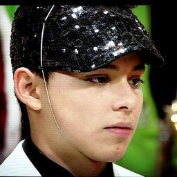 mi idolo @brandon_meza tambien todos los de acabatelo huhuhu :)