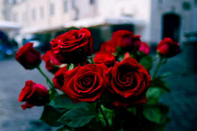 ~♡˛  
     وعسآني لاخذآني ﺎلموت يبقى  
    ورآي نآس تدعي لي ....